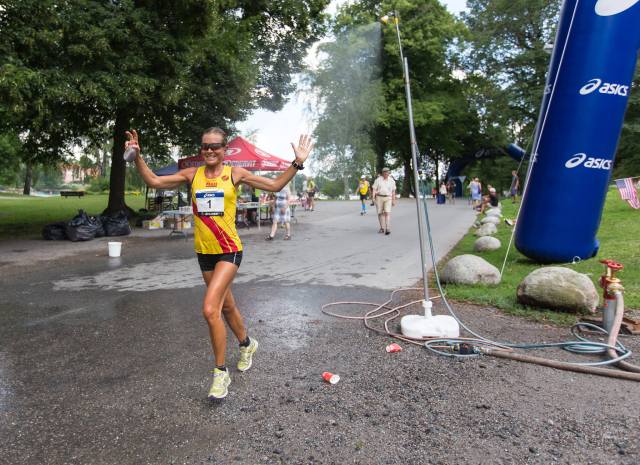 Stockholms ultra 2014 genom vatten:glad!